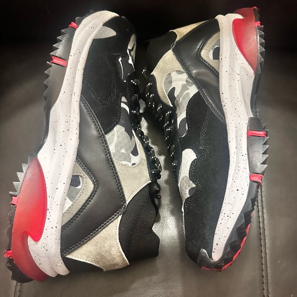 SNKR PROJECT  CANAL SNEAKER // BLACK + GRAY CAMO + RED - Picture 7 of 14